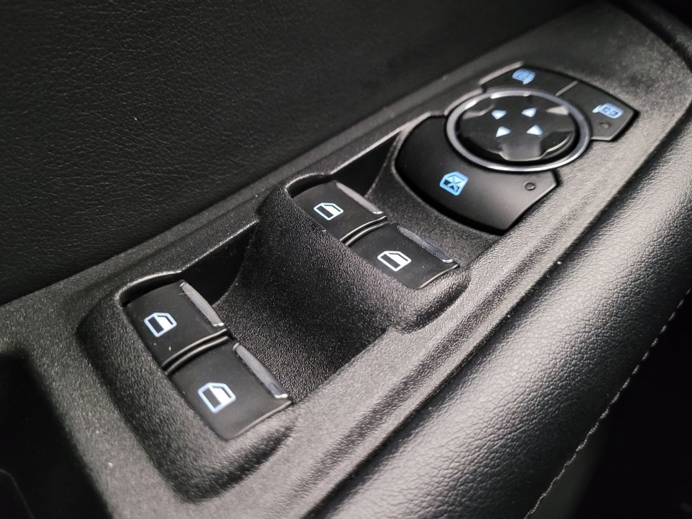 Used 2024 Ford Edge SEL image 27
