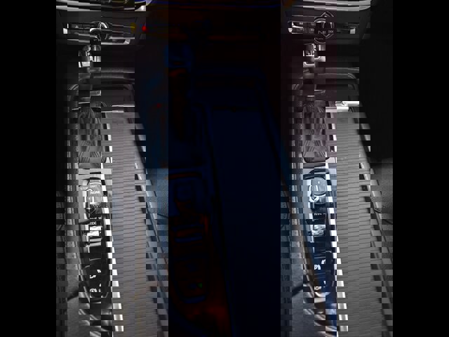 Used 2017 Volvo S90 T5 Momentum w/ Vision Package image 12