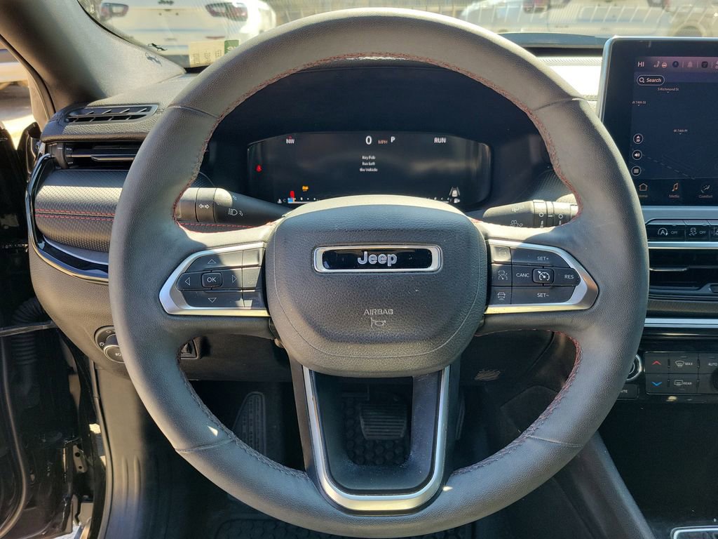 Used 2025 Jeep Compass Trailhawk w/ Trailhawk Elite Group image 25