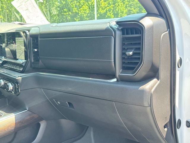 Used 2024 GMC Sierra 1500 SLT AWD/4WD image 24