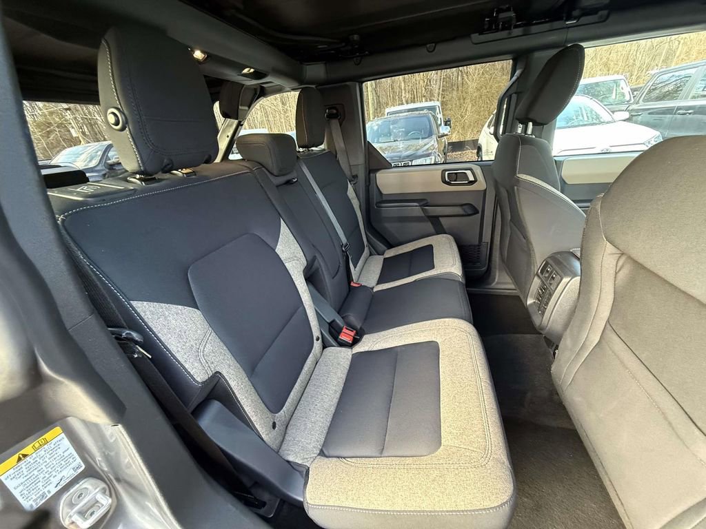 Used 2025 Ford Bronco Big Bend image 9