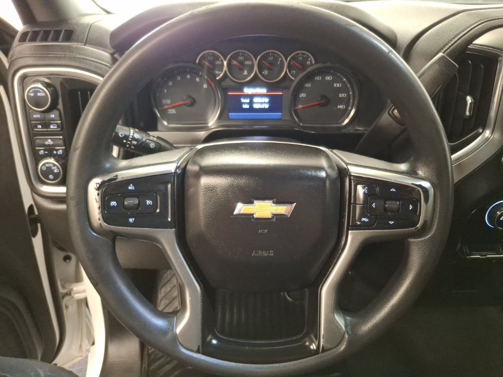 Used 2020 Chevrolet Silverado 1500 LT AWD/4WD image 19