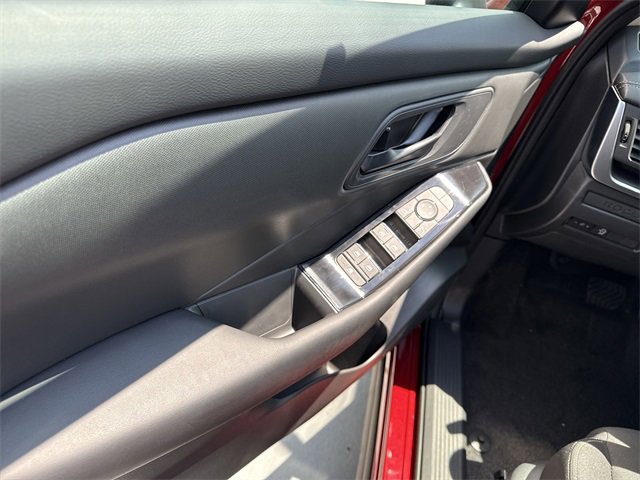 New 2026 Nissan Rogue S image 8