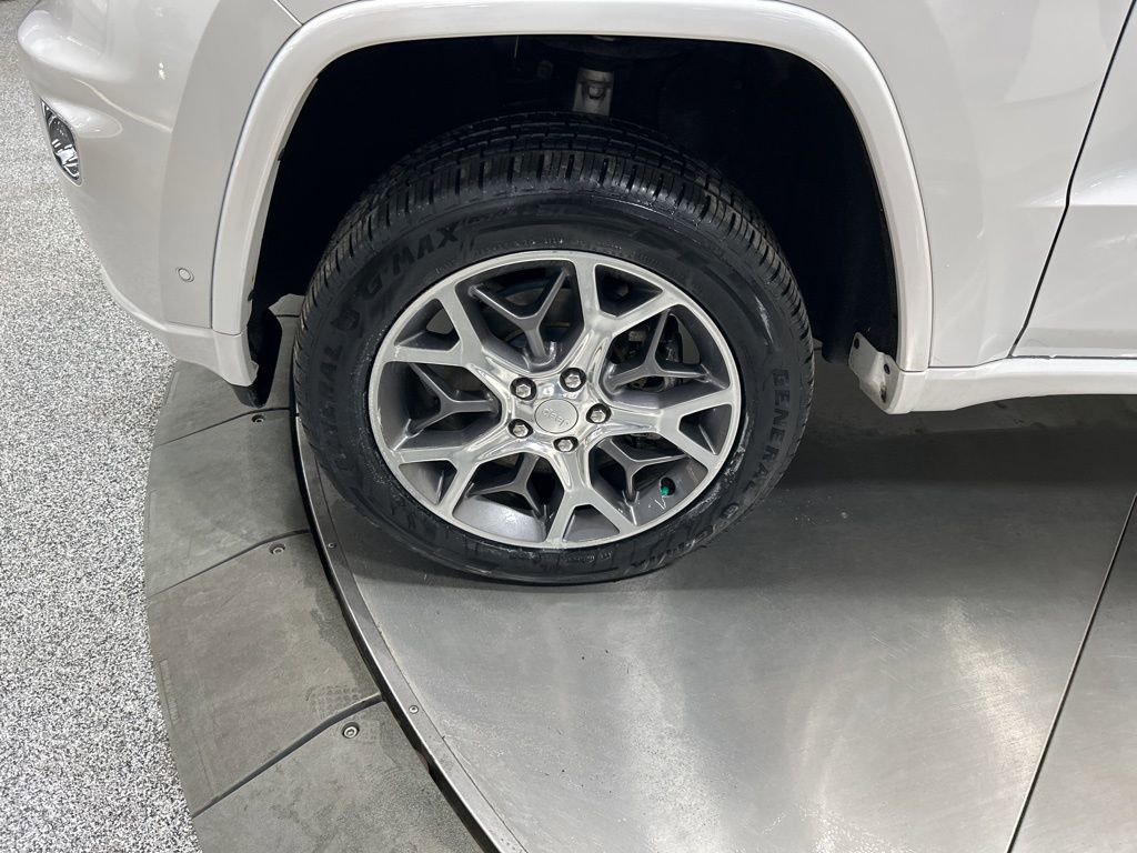 Used 2021 Jeep Grand Cherokee Overland image 34