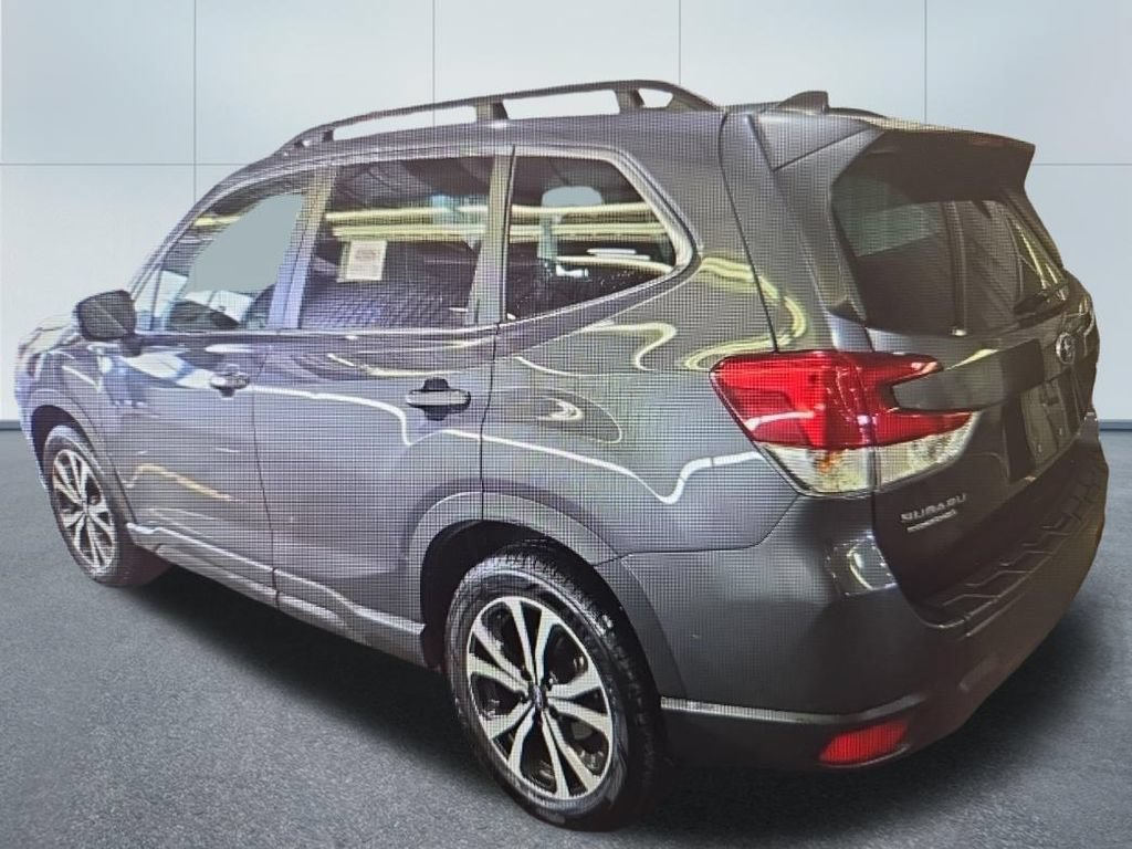 Used 2023 Subaru Forester Limited w/ Popular Package #3 AWD/4WD image 3