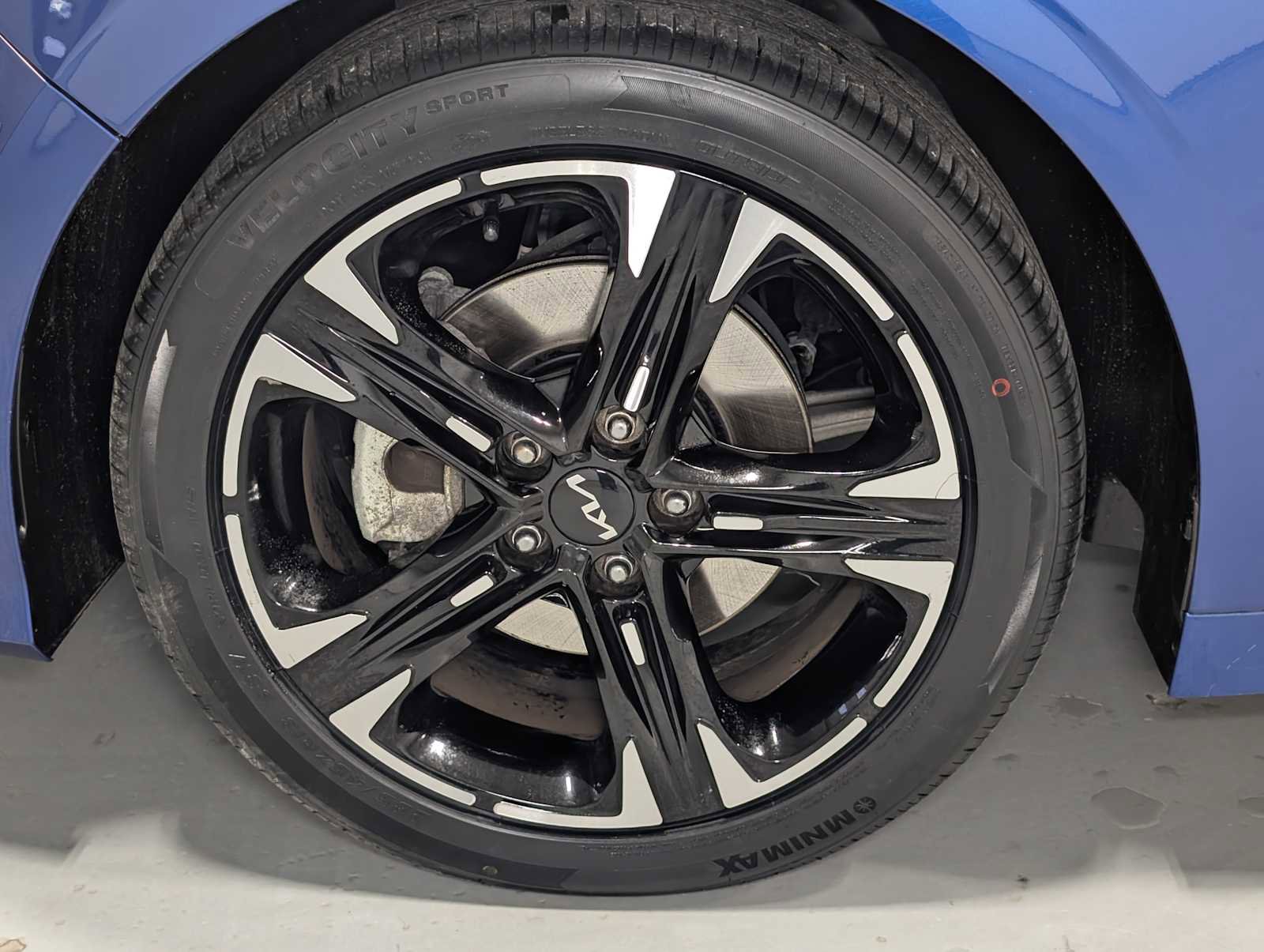 Used 2023 Kia K5 GT-Line w/ GT-Line Premium Package image 3