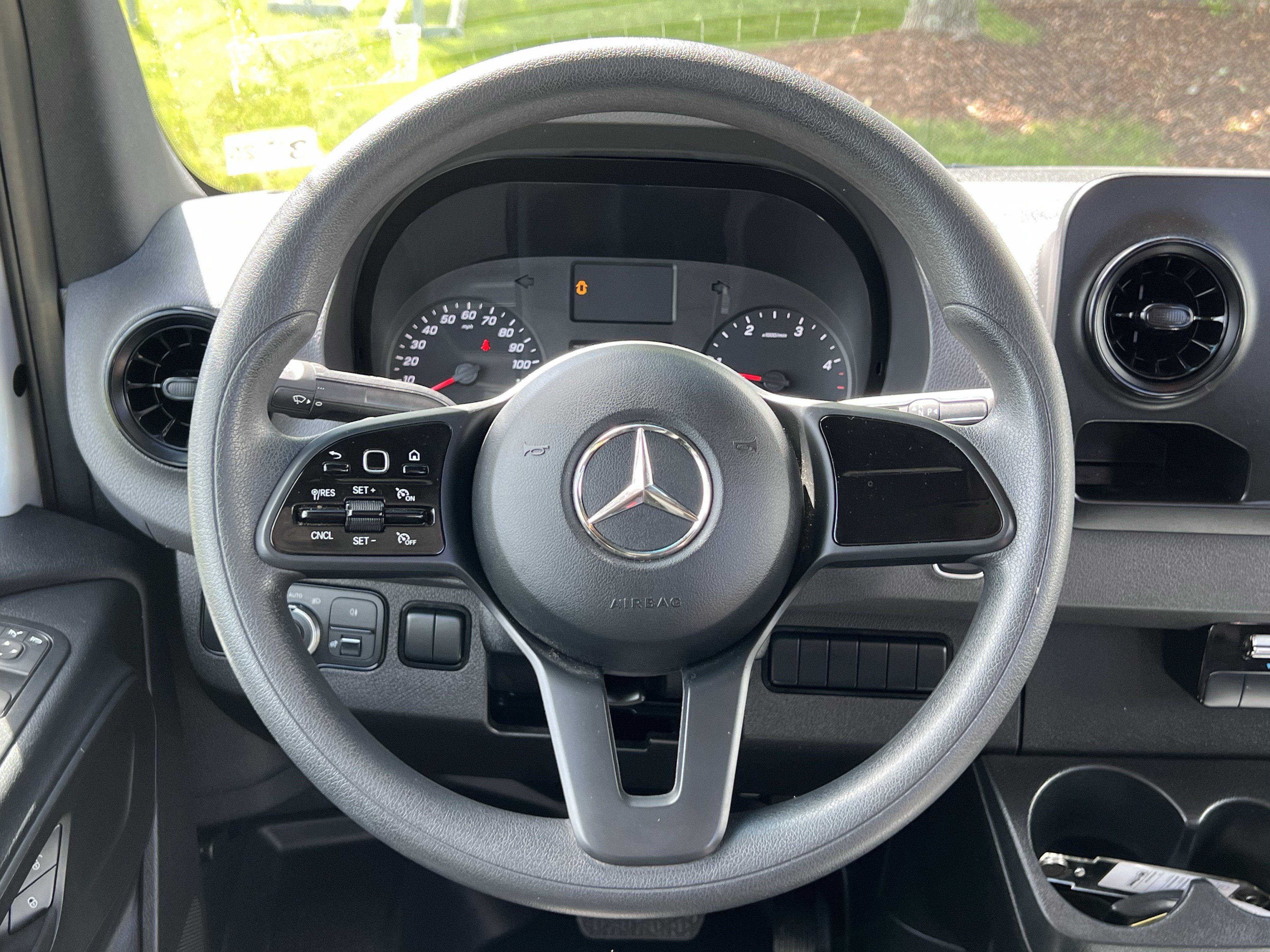 Used 2022 Mercedes-Benz Sprinter 2500 image 18