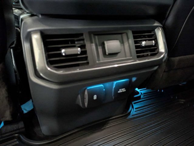 Used 2023 Ford F150 Lariat AWD/4WD image 14