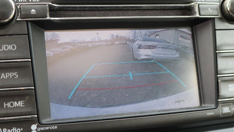 Used 2015 Toyota RAV4 Limited w/ Technology Package image 14