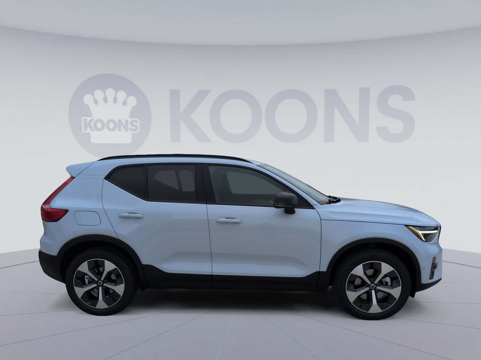 New 2026 Volvo XC40 B5 Plus w/ Protection Package Premier AWD/4WD image 12