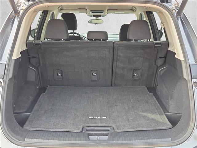 Used 2025 Nissan Rogue SV FWD image 6