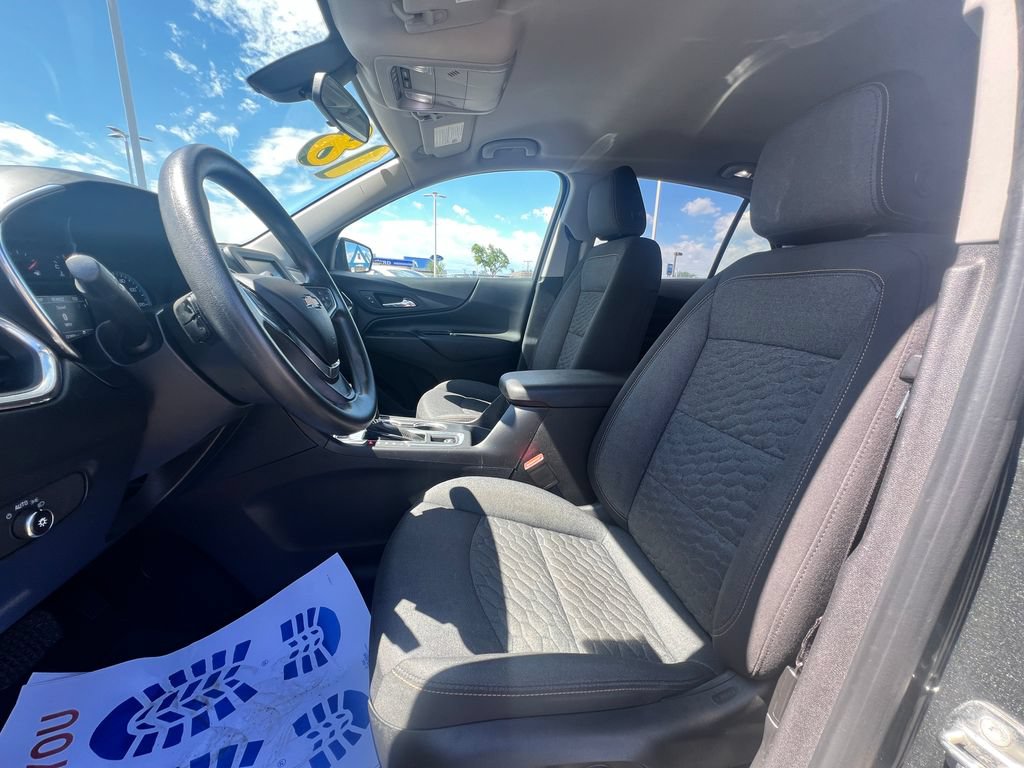 Used 2018 Chevrolet Equinox LT AWD/4WD image 16