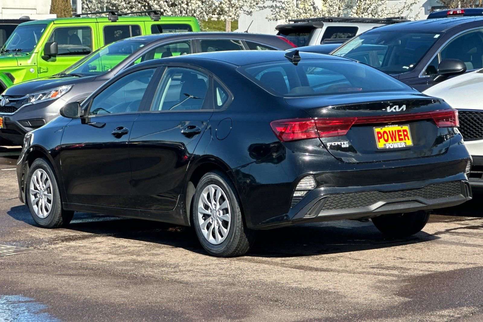 Used 2023 Kia Forte LX image 6