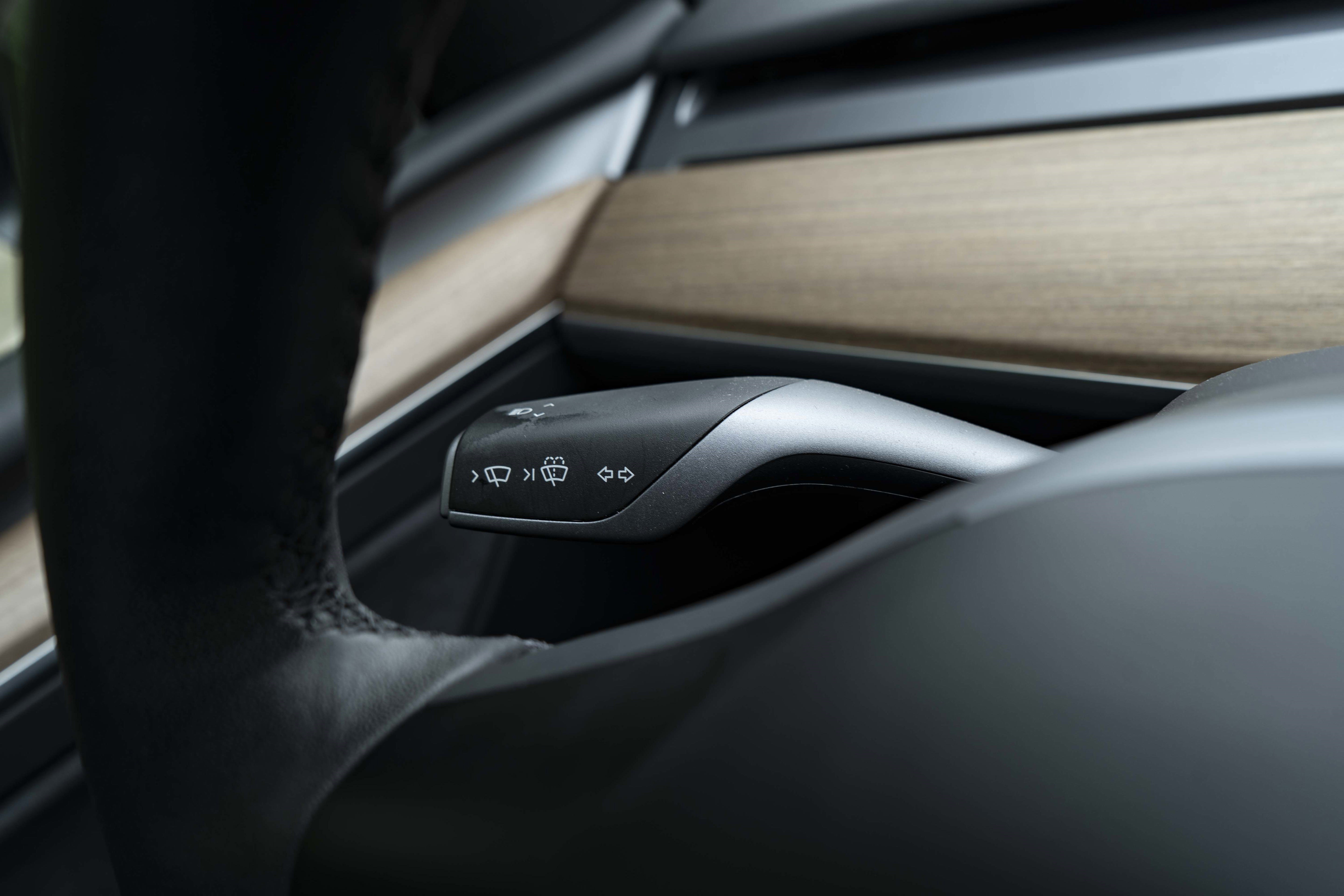 Used 2023 Tesla Model Y AWD image 22
