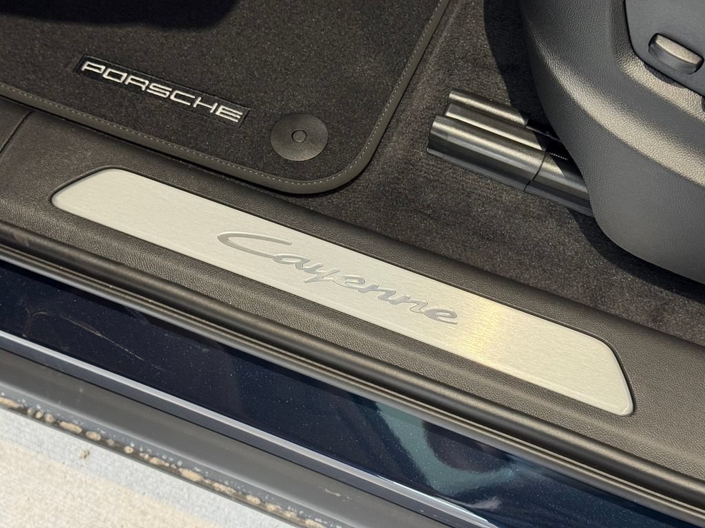 New 2026 Porsche Cayenne AWD/4WD image 21