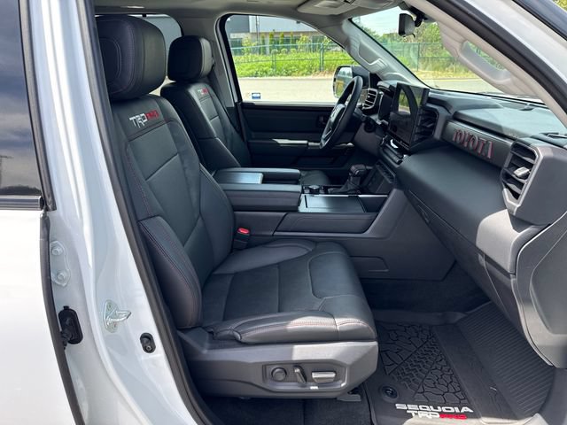 Used 2023 Toyota Sequoia TRD Pro AWD/4WD image 9