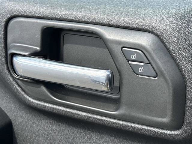 Used 2025 GMC Sierra 2500 Pro image 13