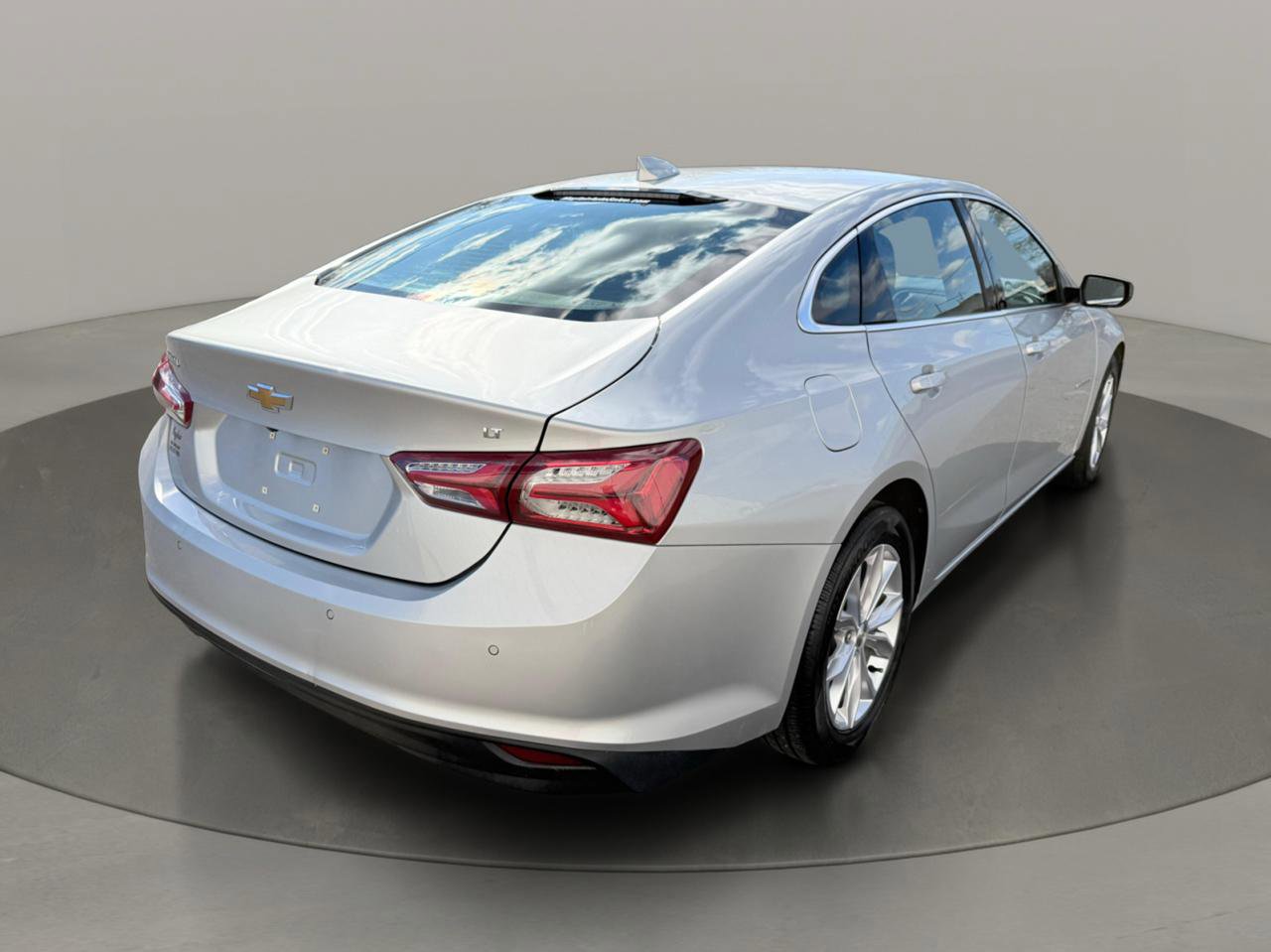 Used 2020 Chevrolet Malibu LT image 6