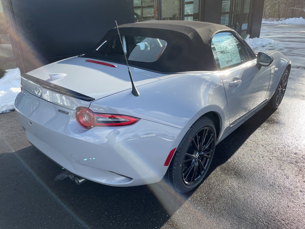 New 2025 MAZDA MX-5 Miata Club image 7