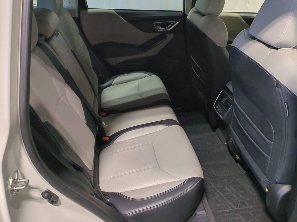Used 2022 Subaru Forester Limited image 26