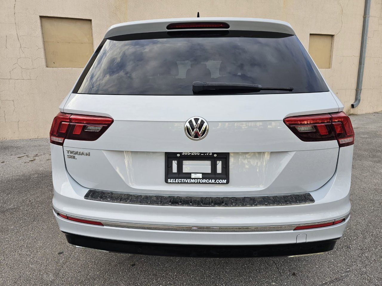 Used 2019 Volkswagen Tiguan SEL R-Line image 17