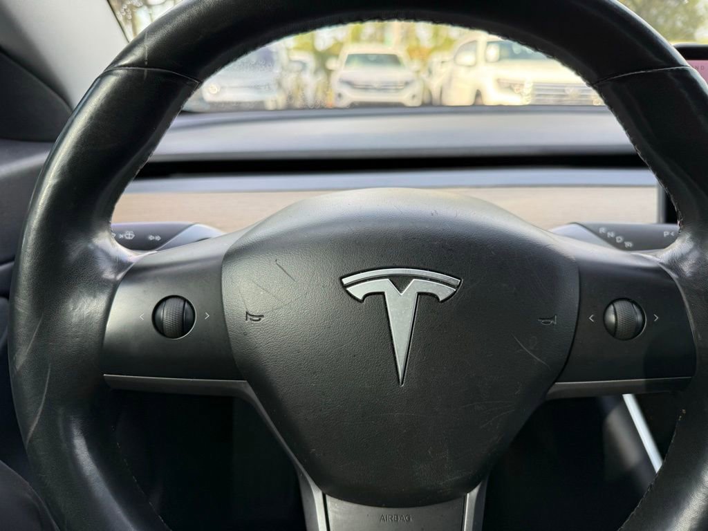 Used 2018 Tesla Model 3 Long Range image 18