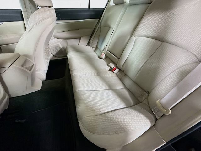 Used 2012 Subaru Legacy 2.5i Premium w/ All-Weather Pkg + Moonroof image 21