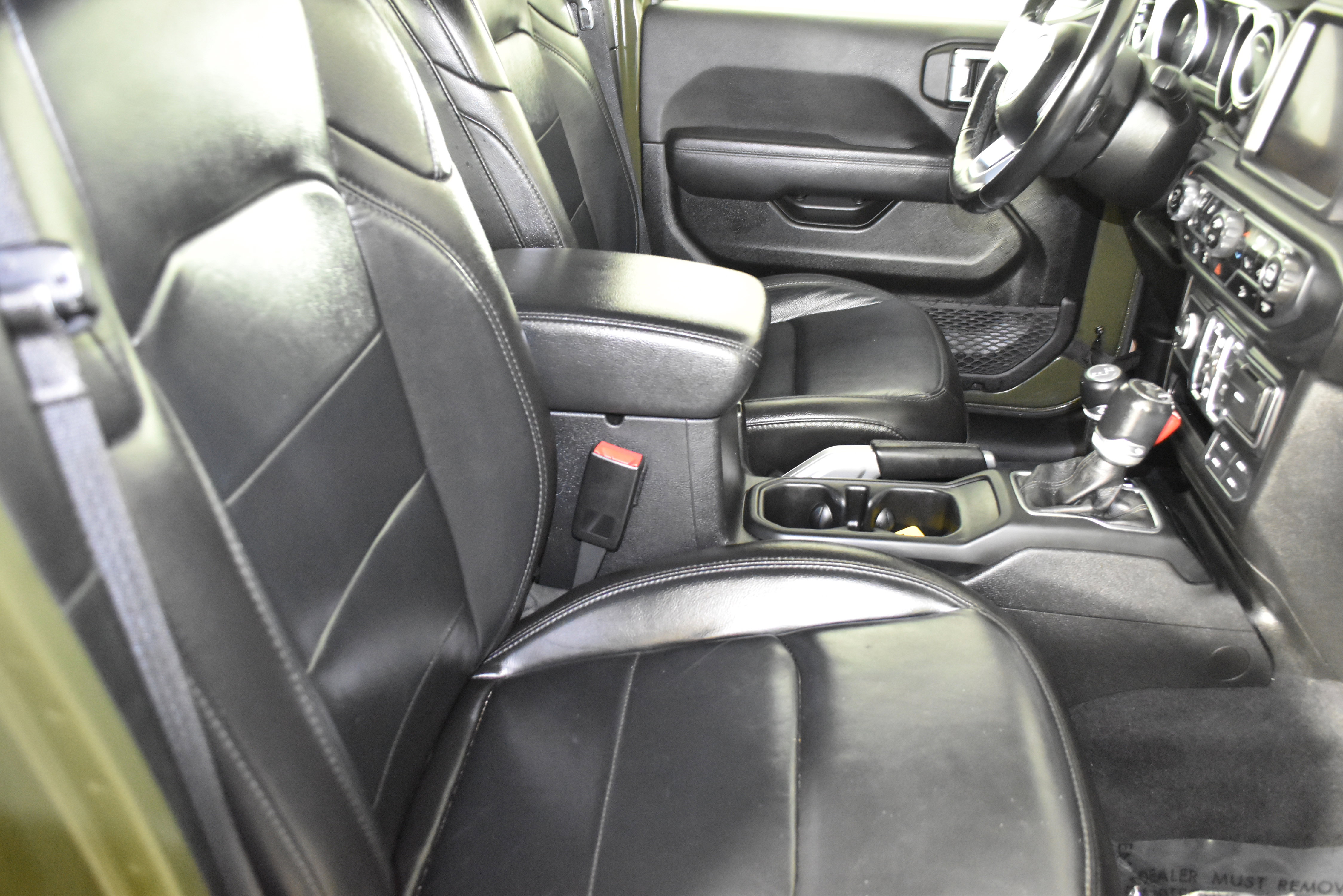 Used 2020 Jeep Wrangler Unlimited Sahara image 44