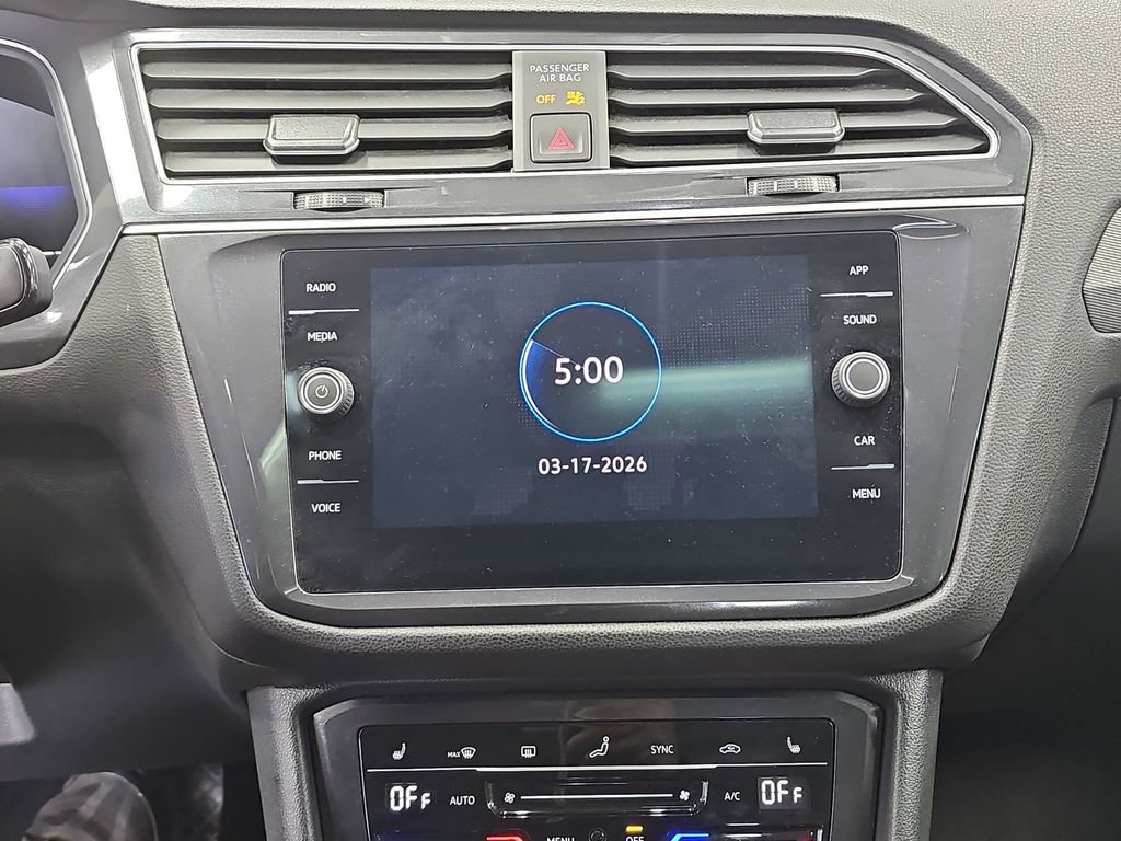 Used 2024 Volkswagen Tiguan SE image 20