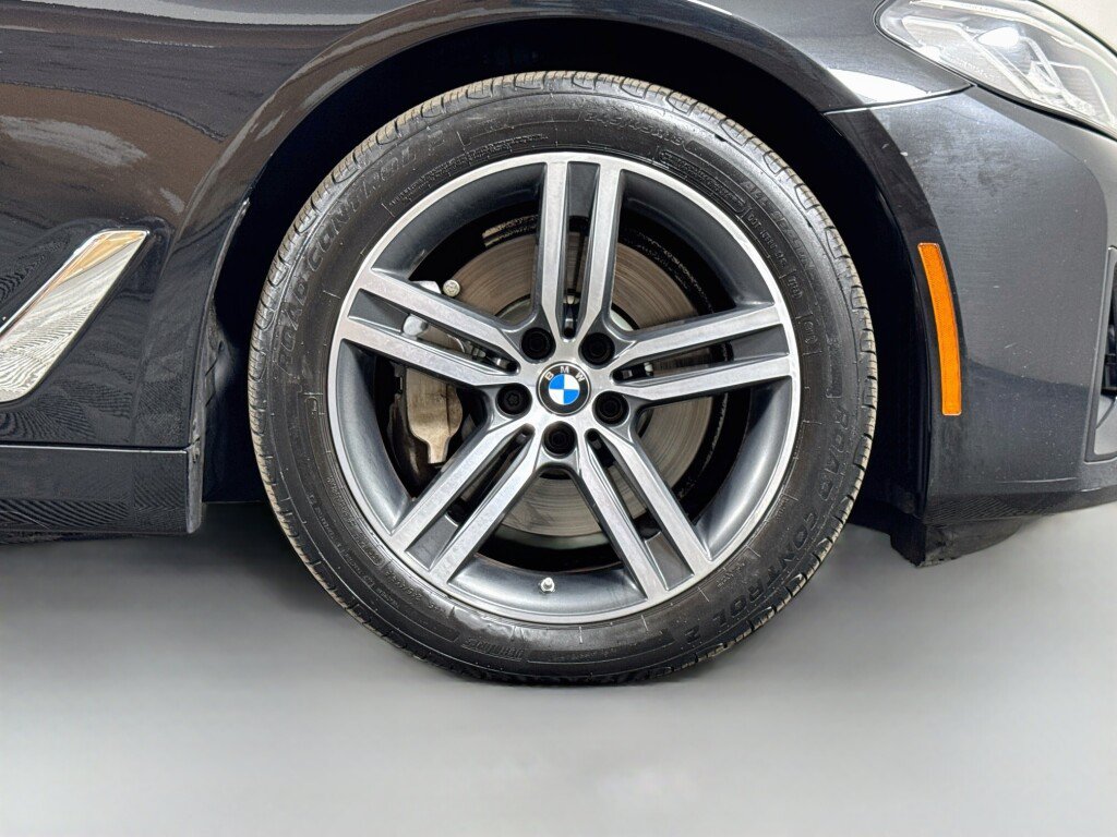 Used 2021 BMW 530i xDrive w/ Convenience Package AWD/4WD image 47