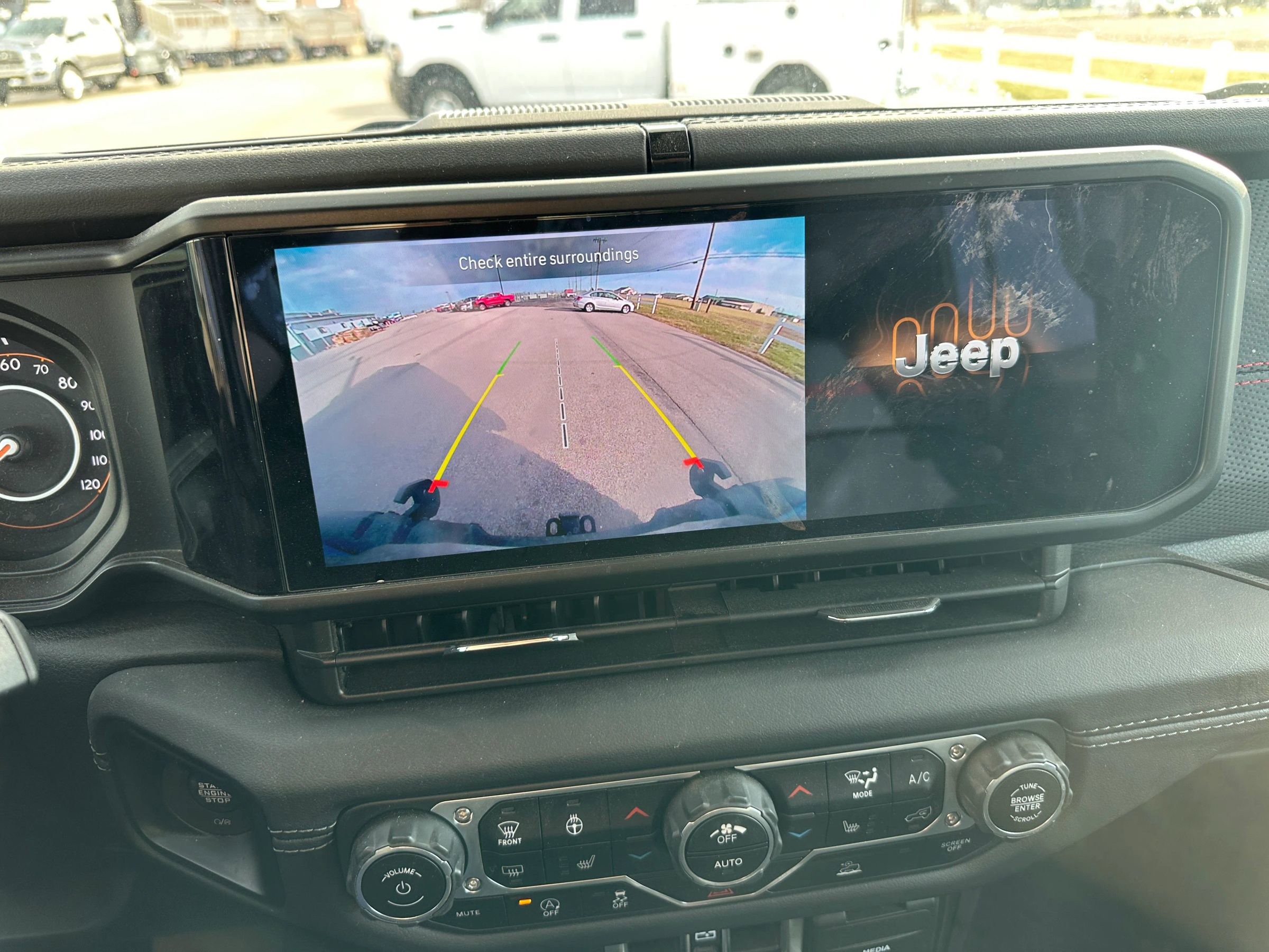 Used 2024 Jeep Wrangler Unlimited Rubicon w/ Dual Top Group image 20