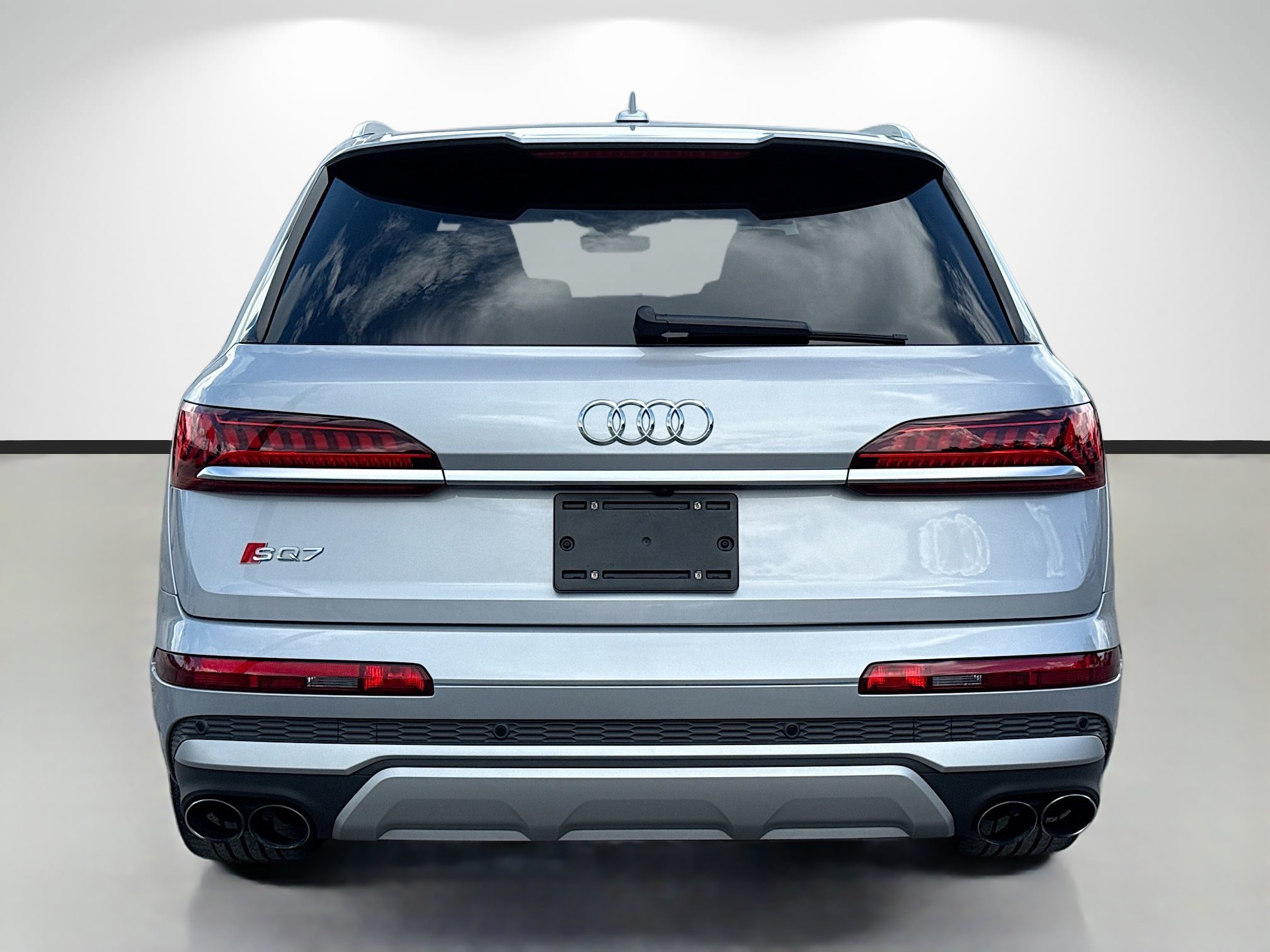 Used 2021 Audi SQ7 Prestige AWD/4WD image 4