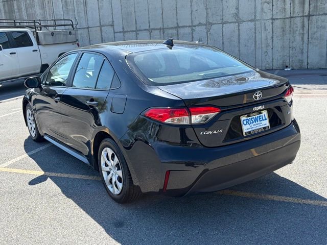 Used 2023 Toyota Corolla LE FWD image 5