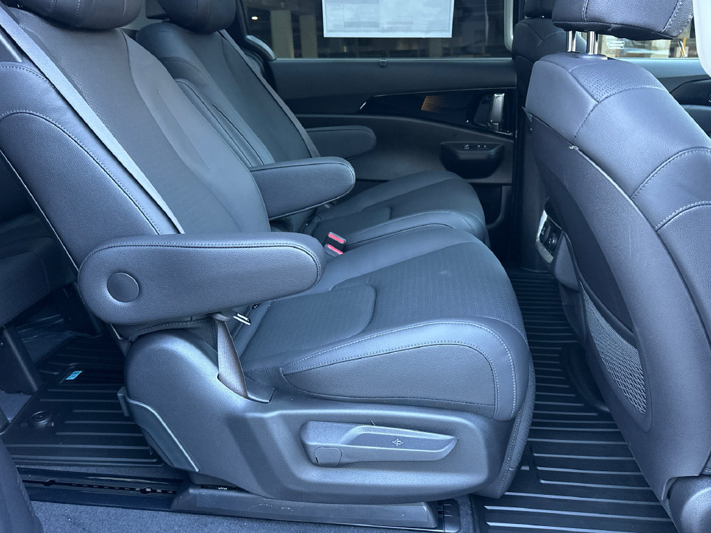 New 2026 Kia Carnival SX Prestige FWD image 16
