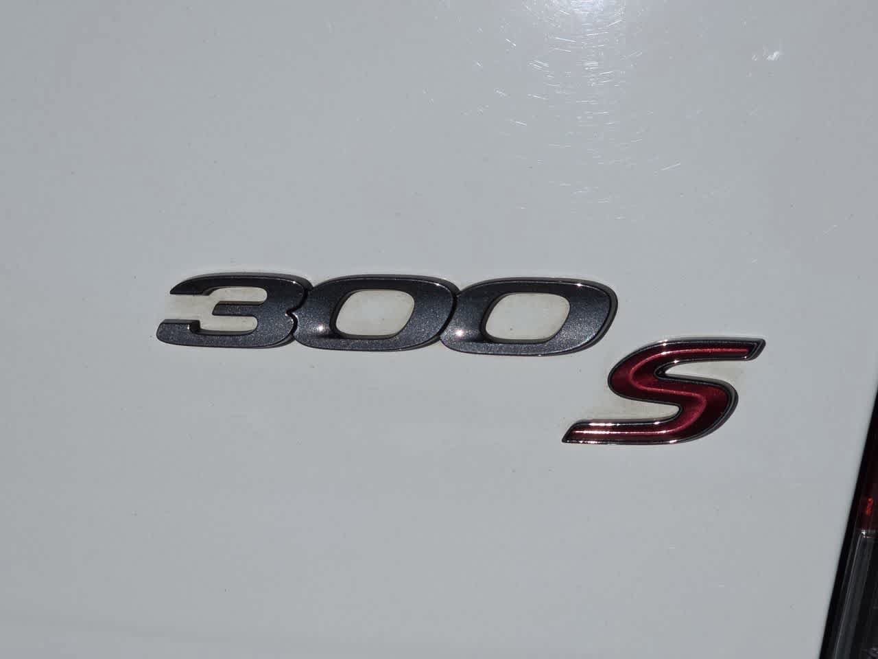 Used 2022 Chrysler 300 S w/ Comfort Group image 11
