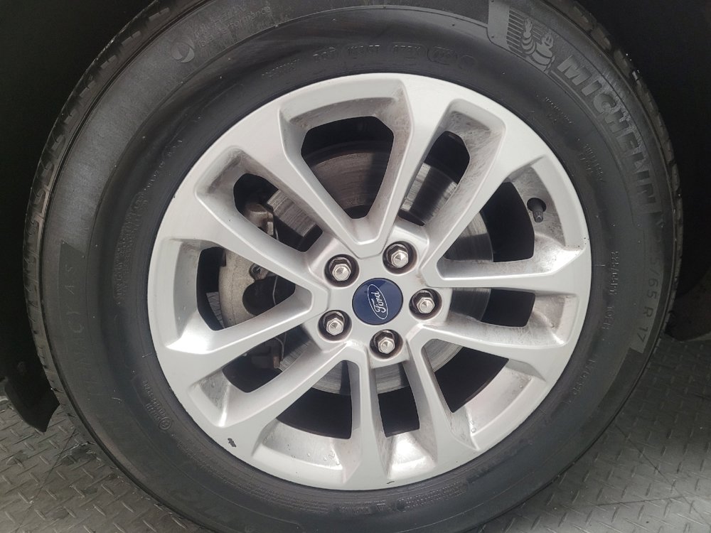 Used 2021 Ford Escape SE image 31