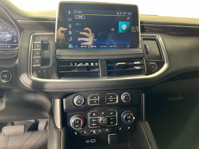 Used 2024 Chevrolet Tahoe Z71 w/ Luxury Package AWD/4WD image 19