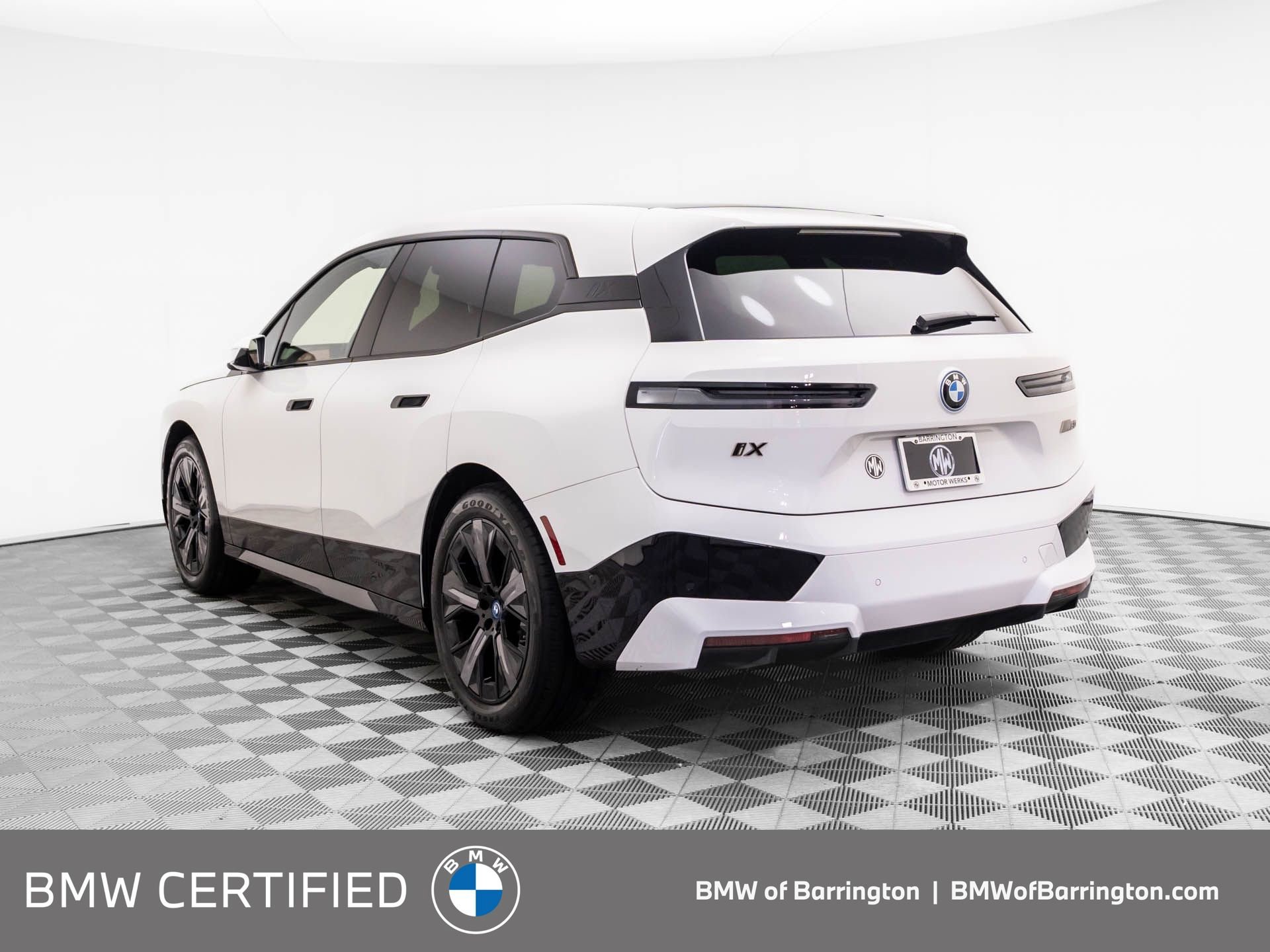 Certified 2023 BMW iX M60 w/ Executive Package image 3