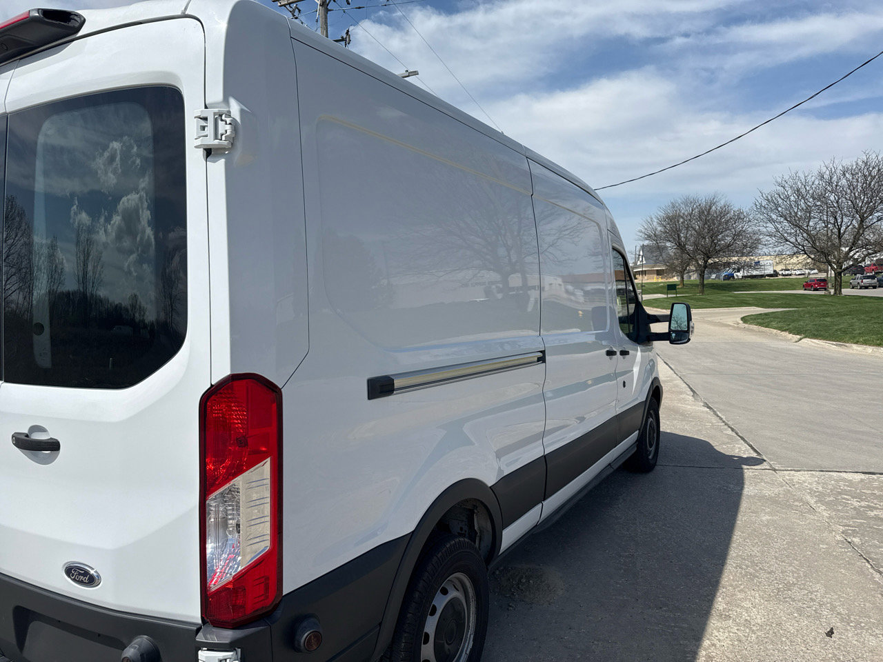 Used 2018 Ford Transit 250 148 Medium Roof w/ Interior Upgrade Package image 8