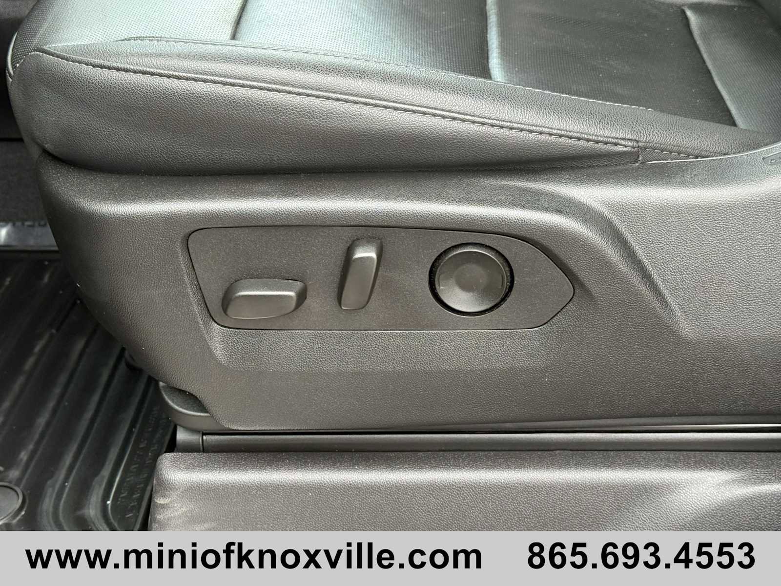 Used 2024 Chevrolet Silverado 3500 LTZ w/ LTZ Premium Package image 11