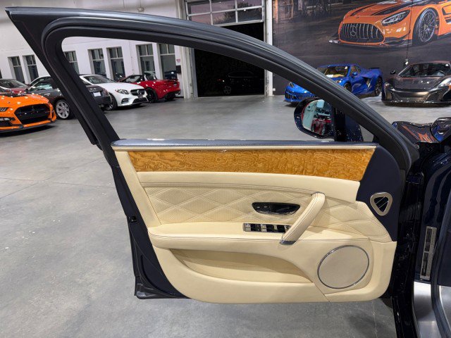 Used 2015 Bentley Flying Spur W12 image 51