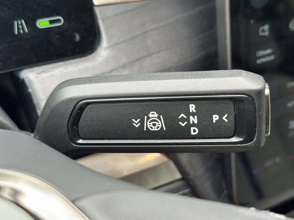Used 2023 Rivian R1S Adventure AWD/4WD image 36
