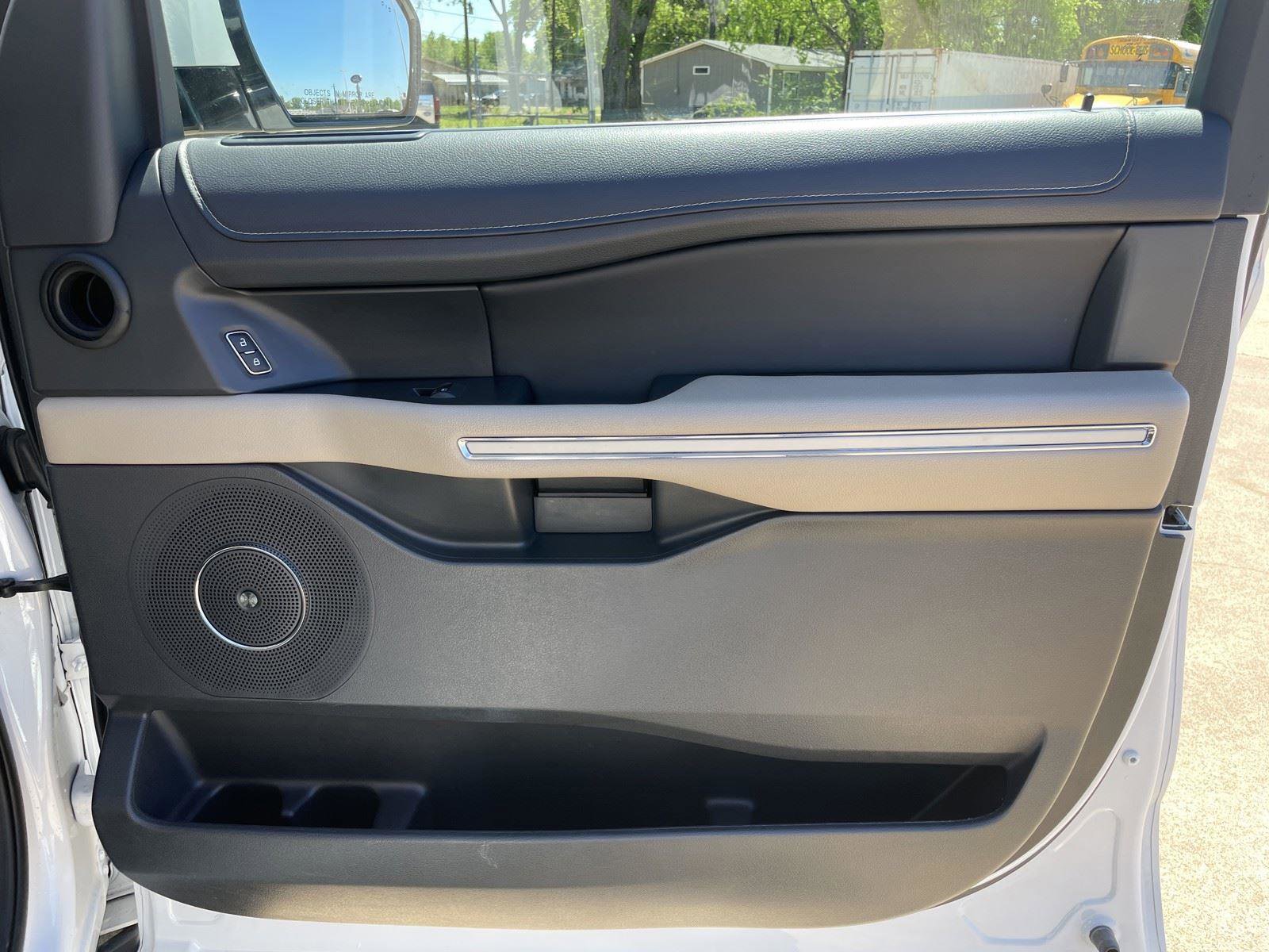 Used 2024 Ford Expedition Limited RWD image 56