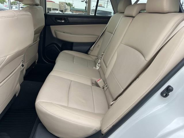 Used 2017 Subaru Outback 2.5i Limited AWD/4WD image 19