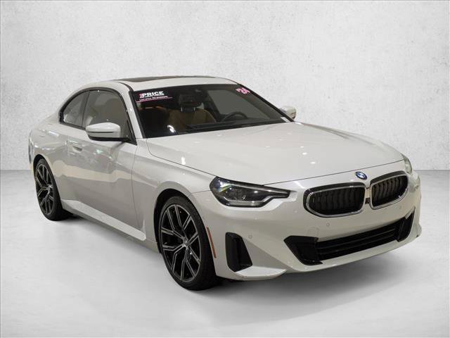Used 2024 BMW 230i Coupe w/ Convenience Package RWD image 3