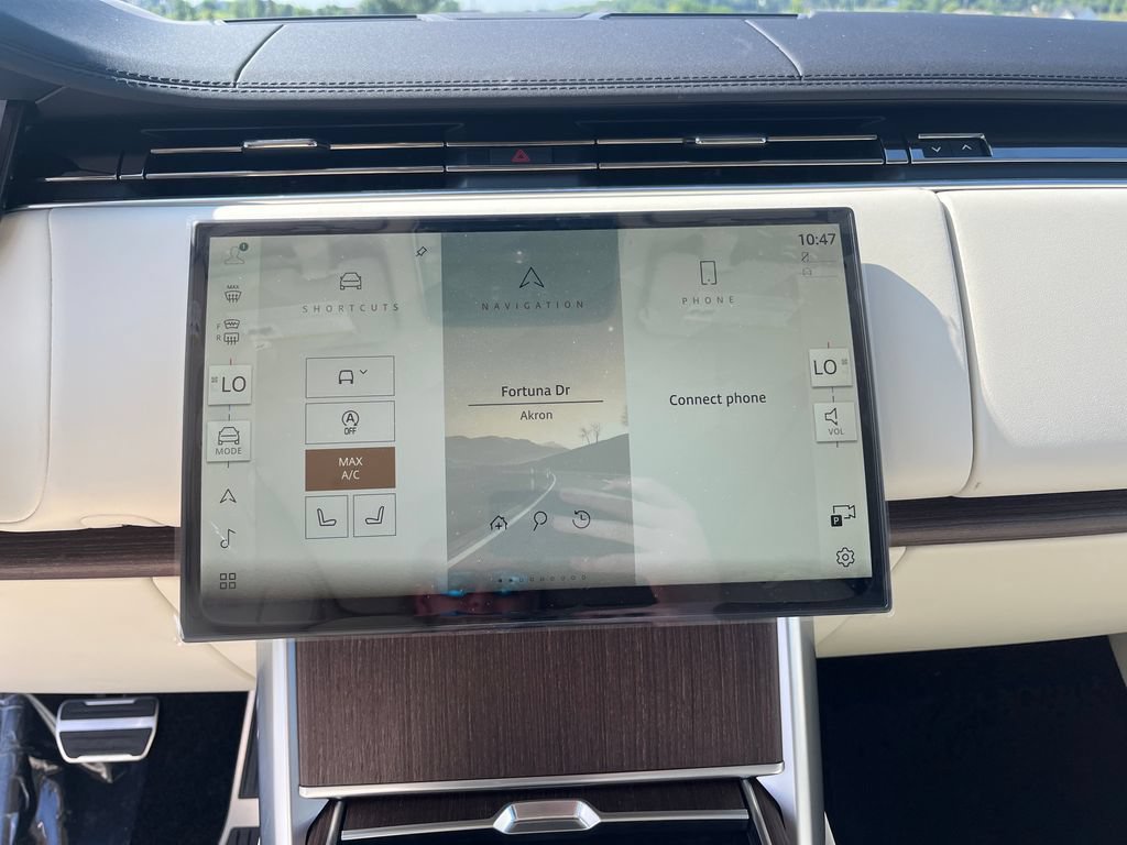 New 2026 Land Rover Range Rover SE AWD/4WD image 15