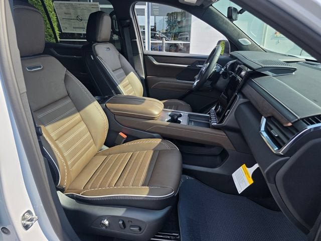 New 2026 GMC Acadia Denali Ultimate FWD image 18