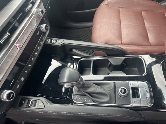 Used 2023 Kia Telluride EX w/ EX Captain's Chair Package FWD image 24