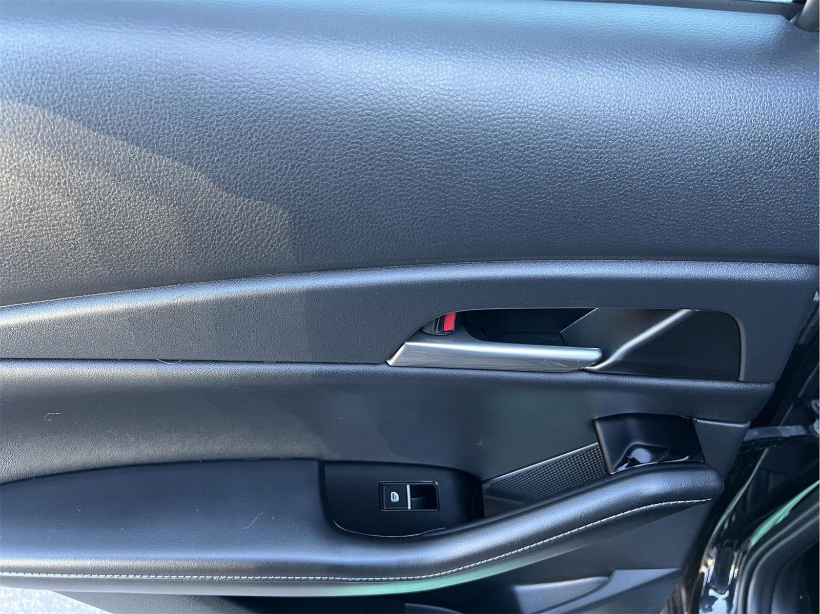 Used 2025 MAZDA CX-30 AWD 2.5 S w/ Select Sport Pkg image 16