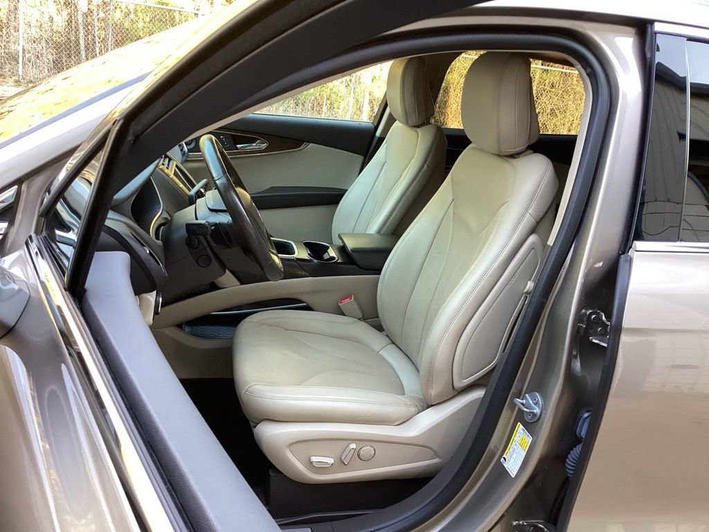 Used 2020 Lincoln Nautilus Reserve w/ Cargo Utility Package image 28